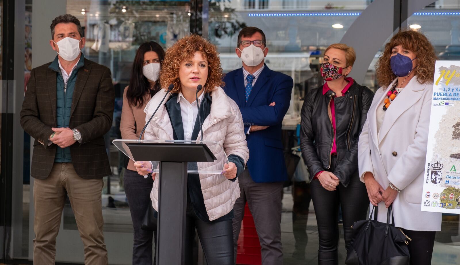 María Eugenia Limón, durante la presentación de la Feria Ganadera de Puebla de Guzmán a las puertas del Mercado del Carmen, en Huelva. 