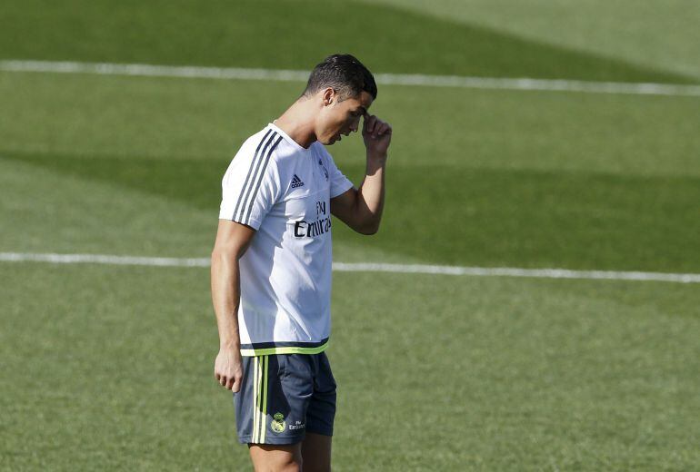 Cristiano Ronaldo durante la sesión de entrenamiento previa al Clásico.