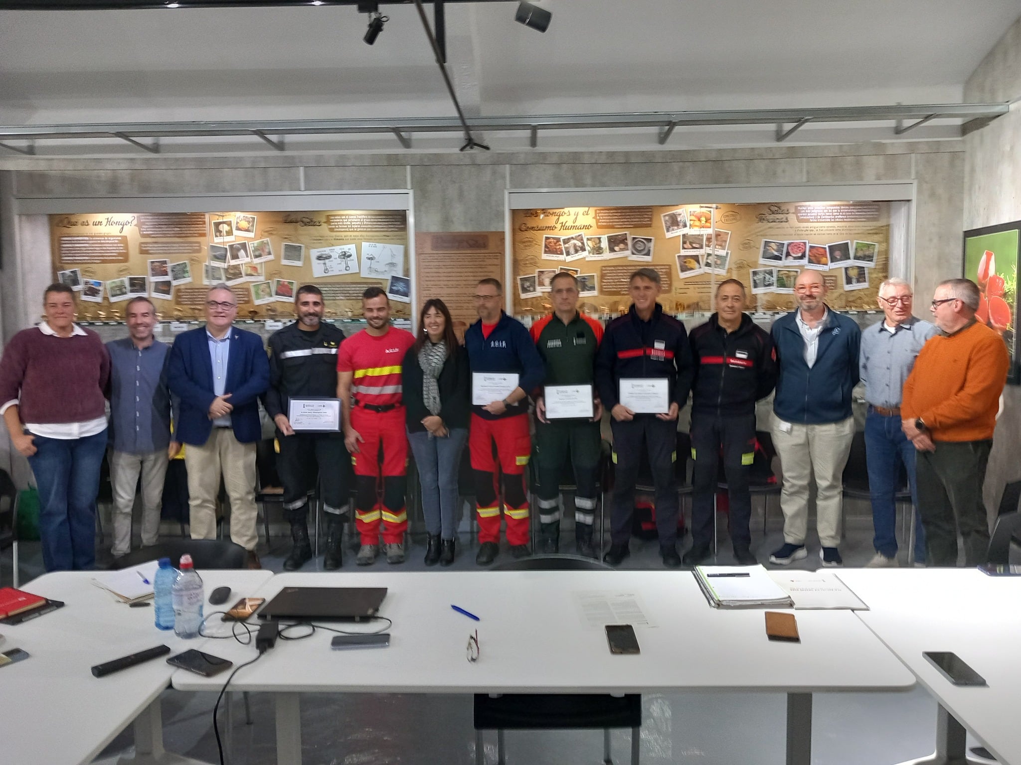 El Consell de Protecció del Parc Natural de la Font Roja agradece públicamente la labor que realizaron los bomberos del Consorcio Provincial de Alicante, Bomberos de GVA, ACIF y la UME en la extinción del incendio de Ibi del pasado julio.