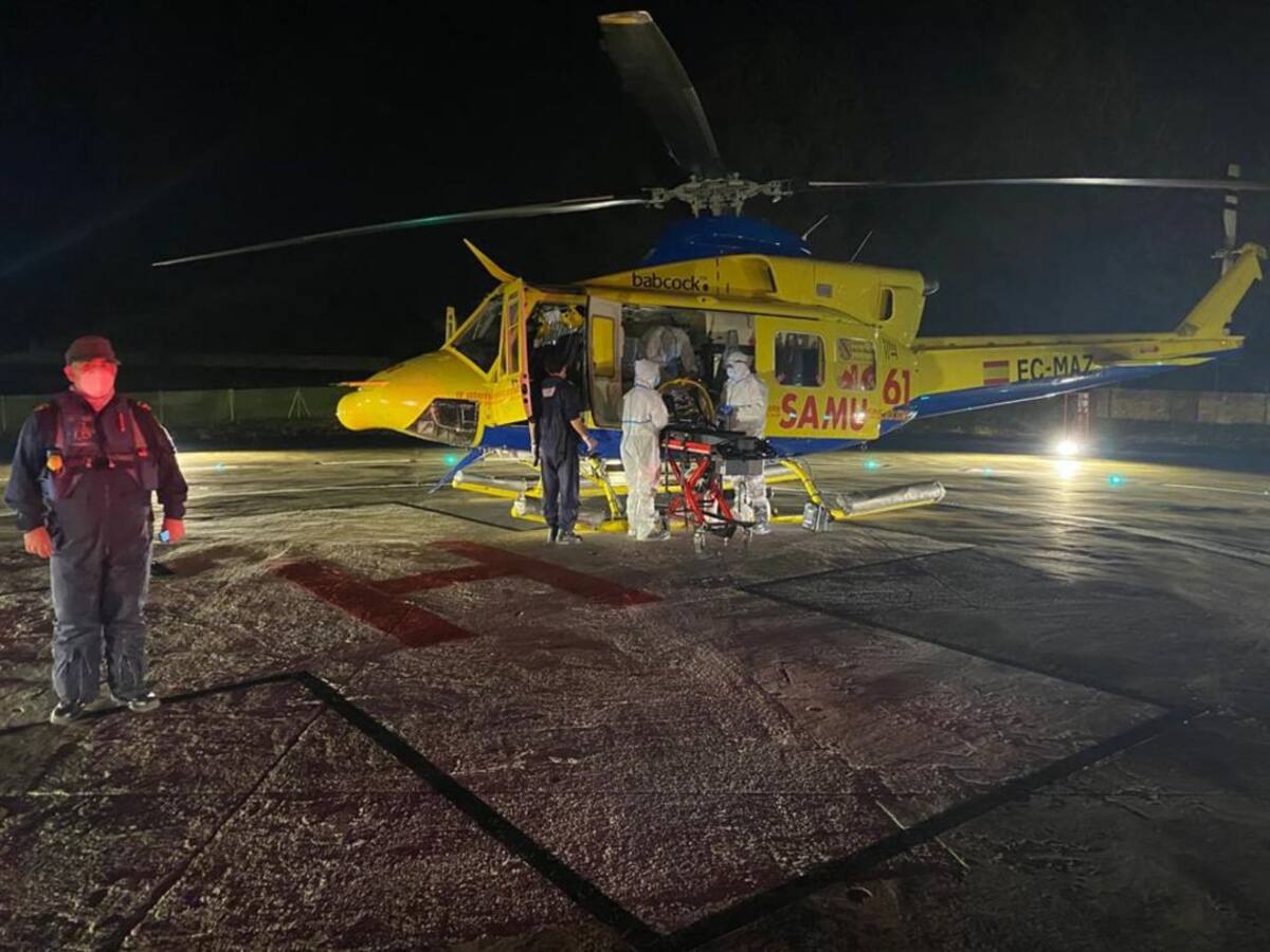 Traslado de pacientes a la UCI de Mallorca y cancelación de operaciones por el avance de la pandemia en Ibiza