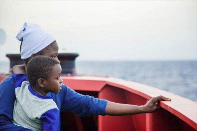 Migrantes en el mediterráneo. 