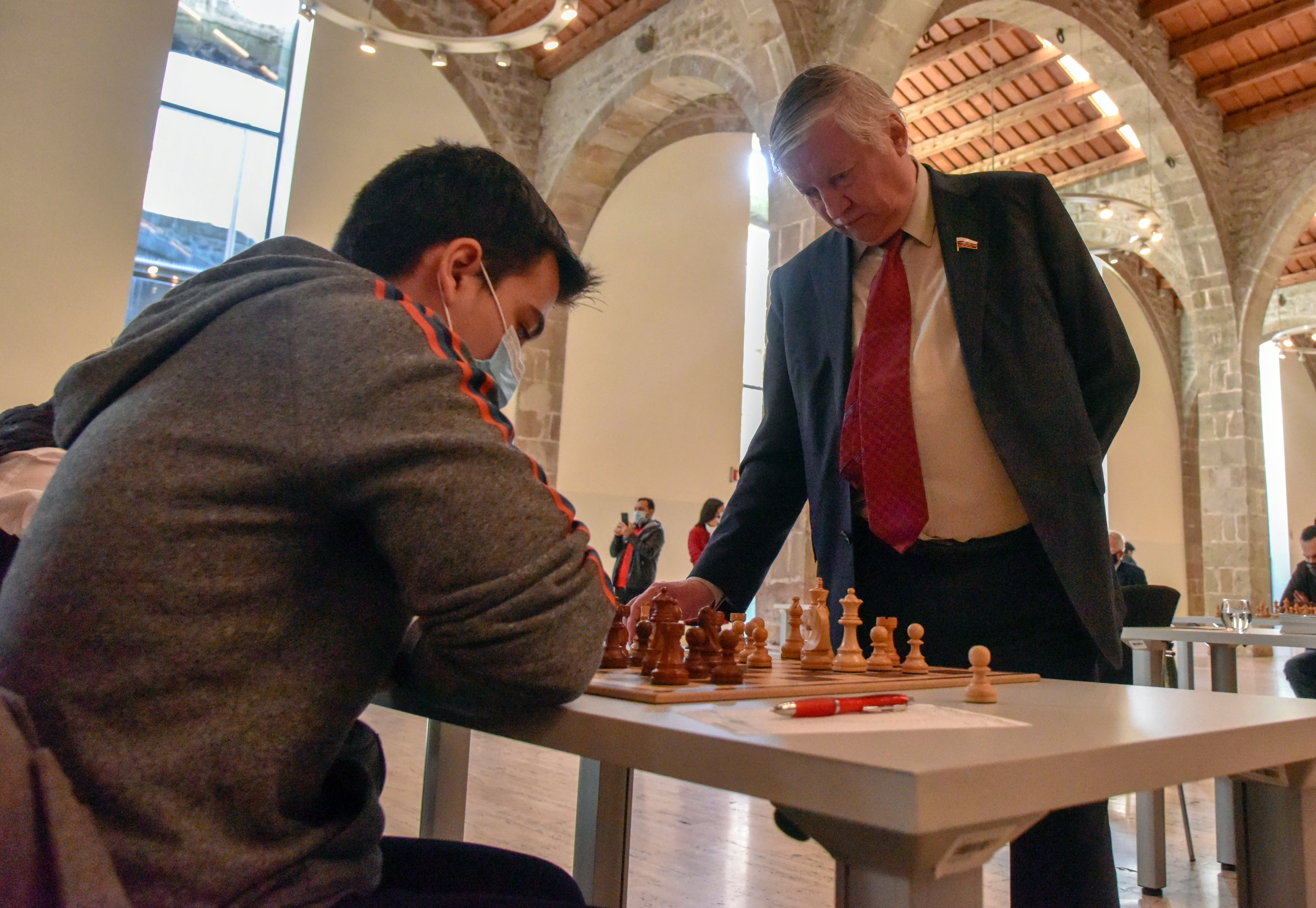 Anatoli Karpov, durante el Open de Llobregat de ajedrez.