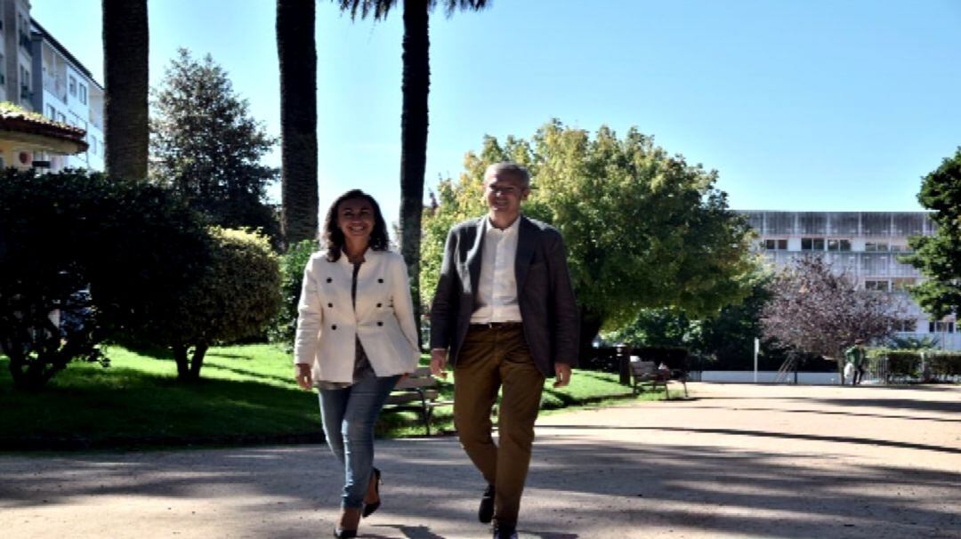 María Ramallo acompañada por el secretario provincial del PPdeG, Alfonso Rueda. 