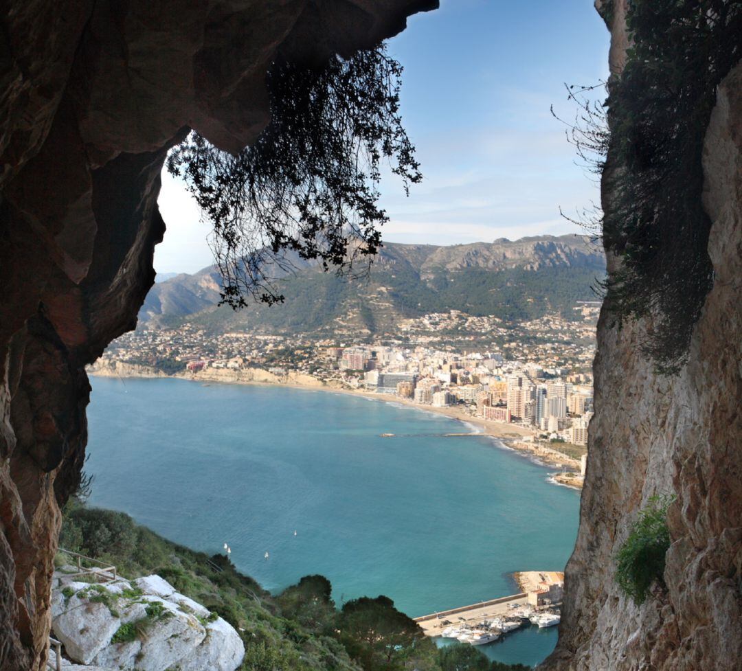 Vistas de Calp desde el Peñón. Imagen de archivo. 