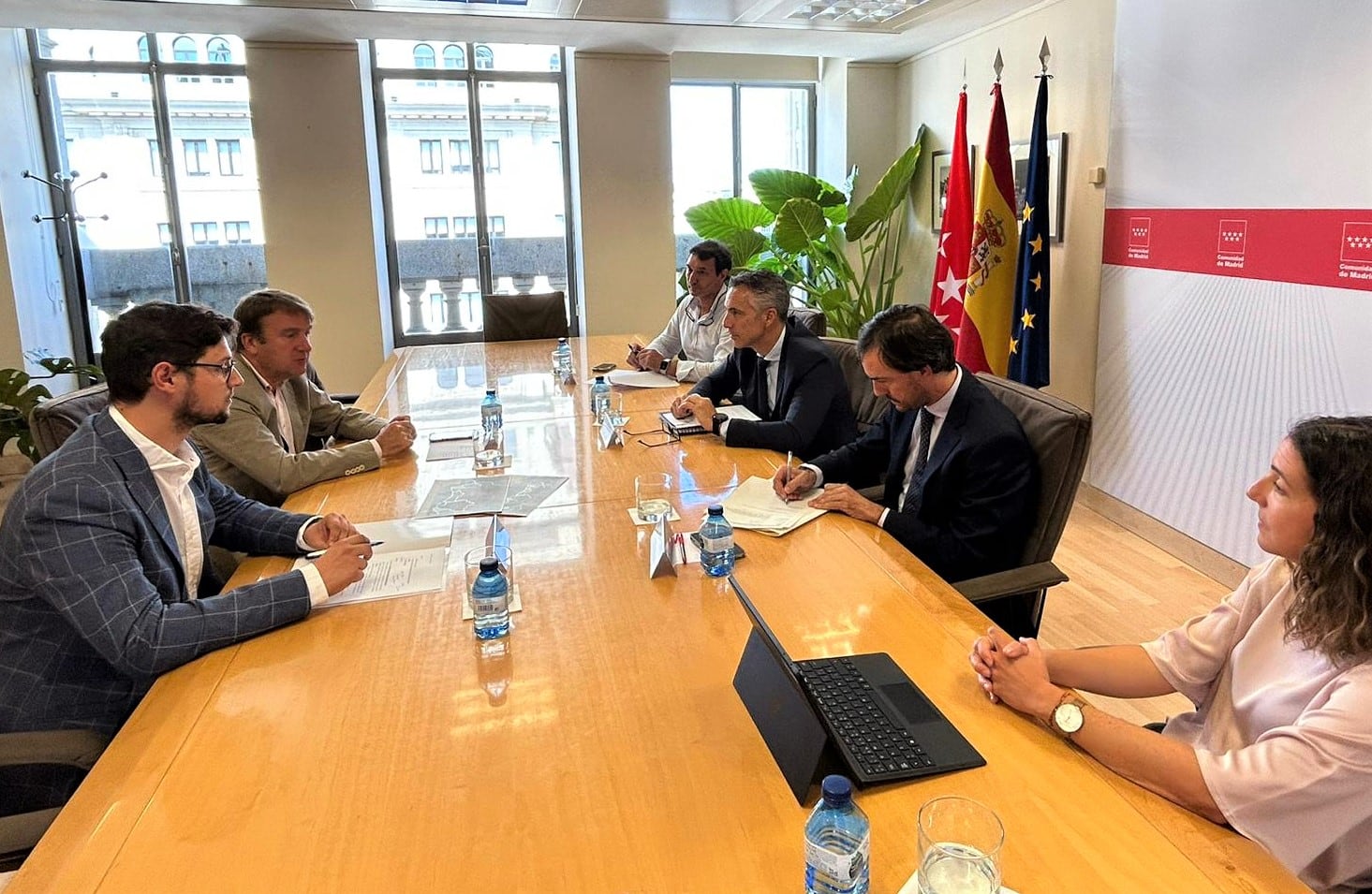 Reunión entre los responsables de la Consejería de Medio Ambiente y el Ayuntamiento de Tres Cantos