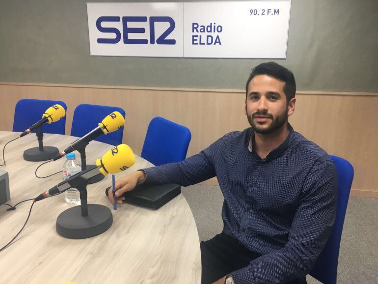 Cantos en Radio Elda Cadena SER