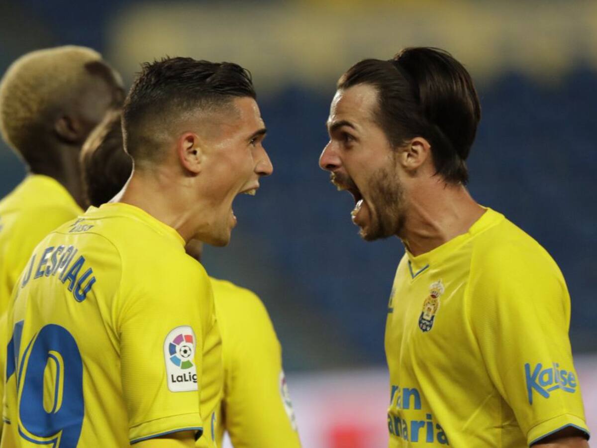 3-2. Las Palmas remonta un doblete del Sporting
