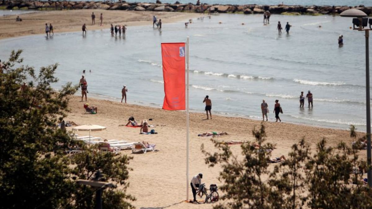 El PSOE acusa al Ayuntamiento de no izar la bandera roja para “evitar un titular negativo”