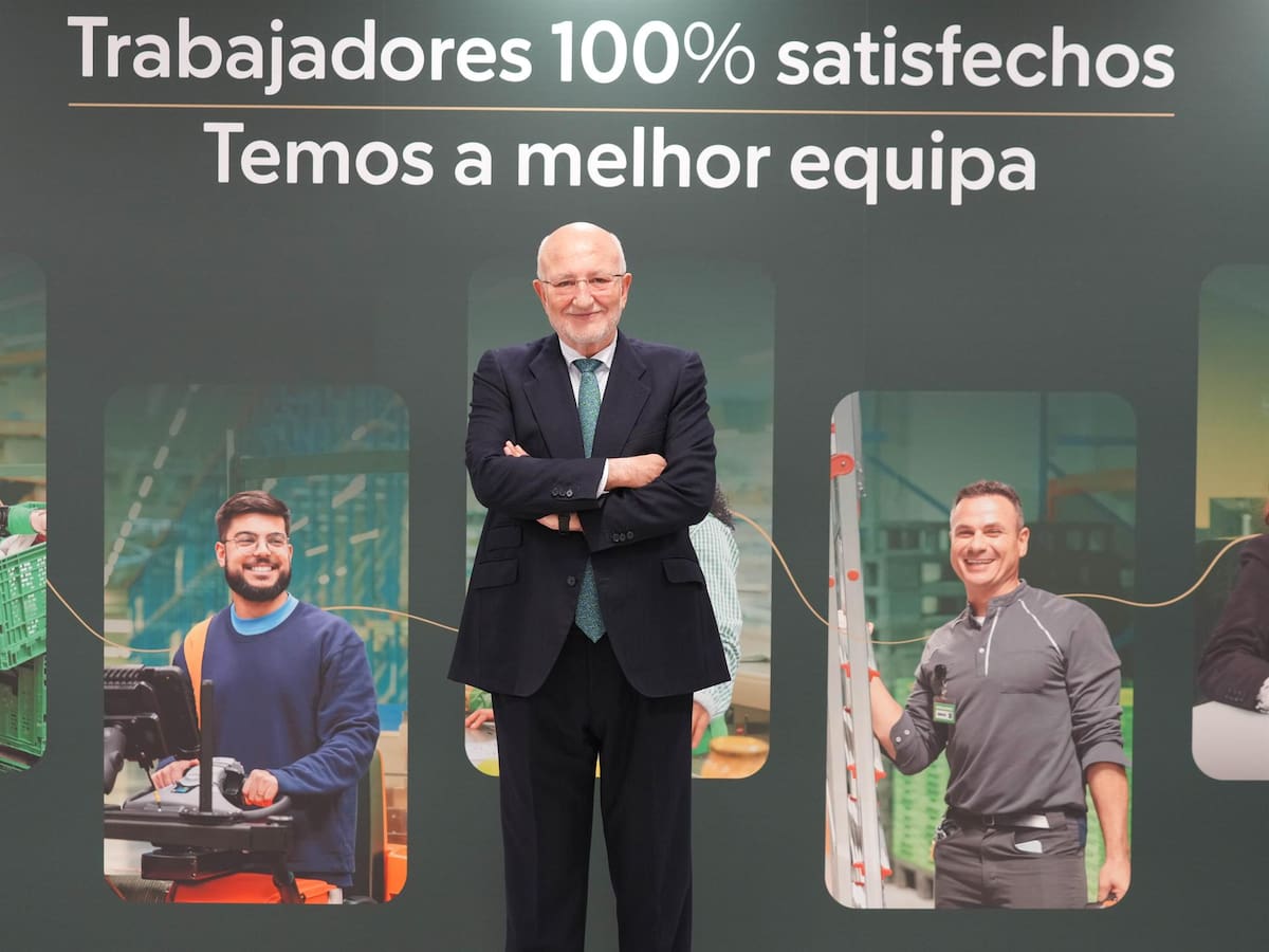 Juan Roig invierte 220 millones de su sueldo y dividendos en la economía española