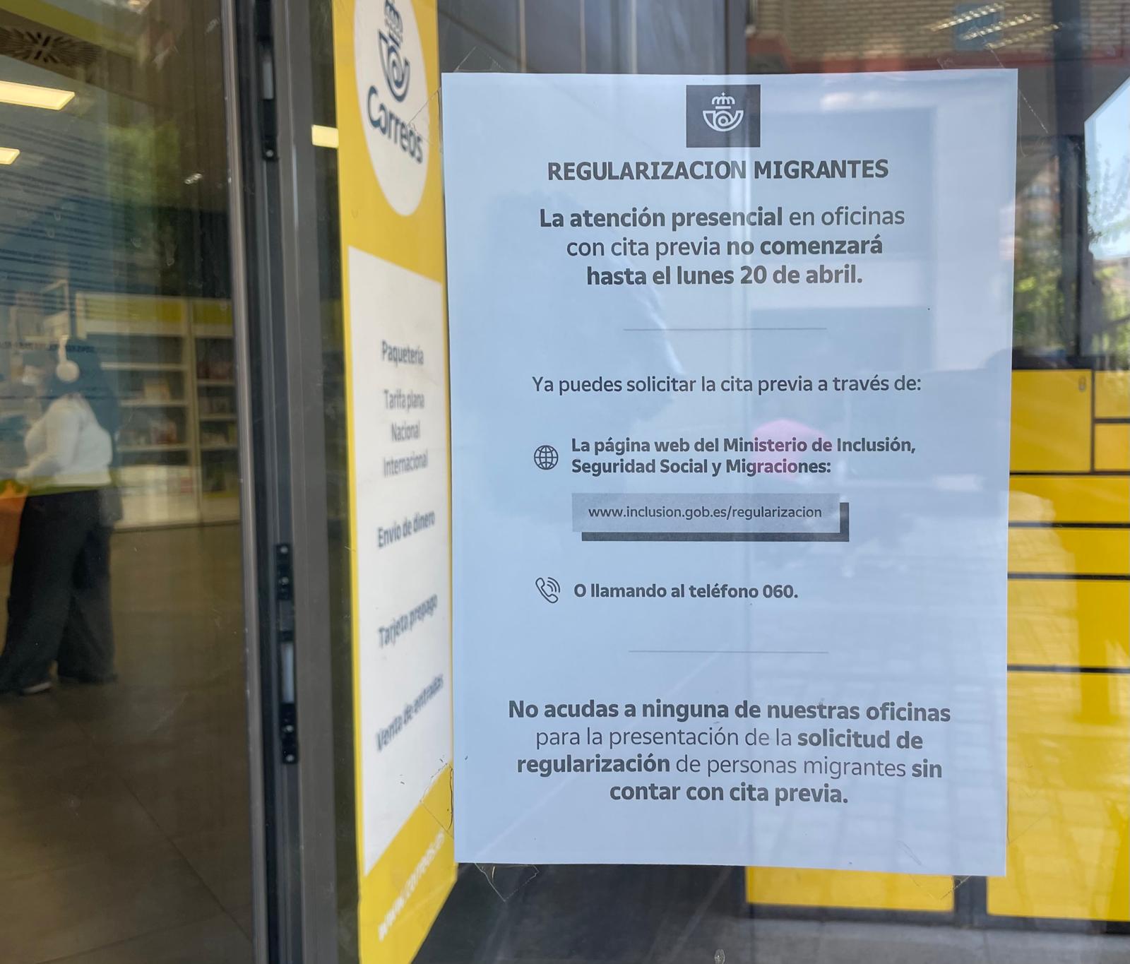 Cartel en una oficina de Correos de Logroño