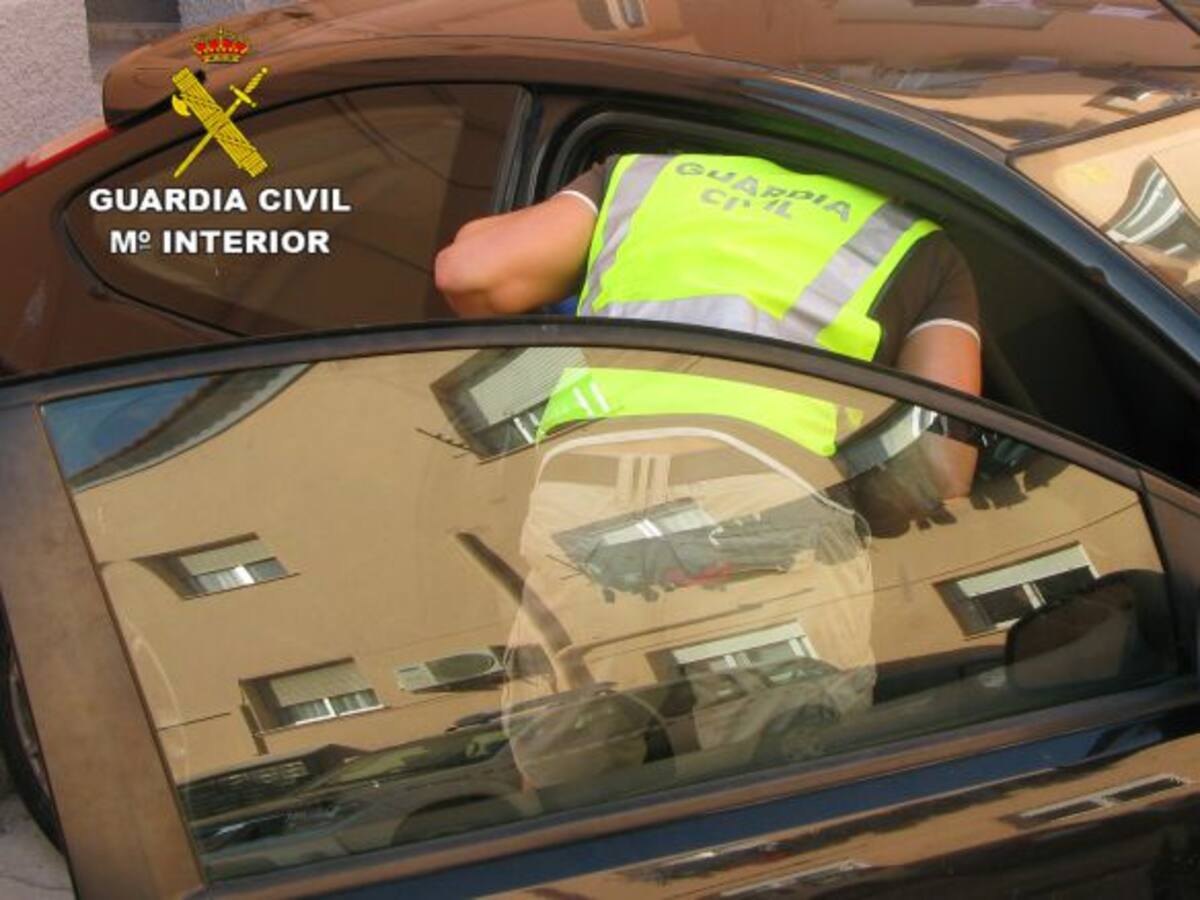 Detenidos 8 jóvenes en Águilas que integraban una banda de ladrones