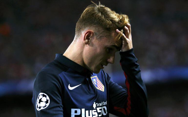 Antoine Griezmann durante el partido de Champions ante el Benfica.