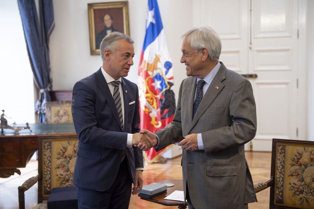 Urkullu y el presidente de Chile 
 Urkullu invita al presidente de Chile a visitar Euskadi el próximo año y se comprometen a seguir estrechando lazos
 
 