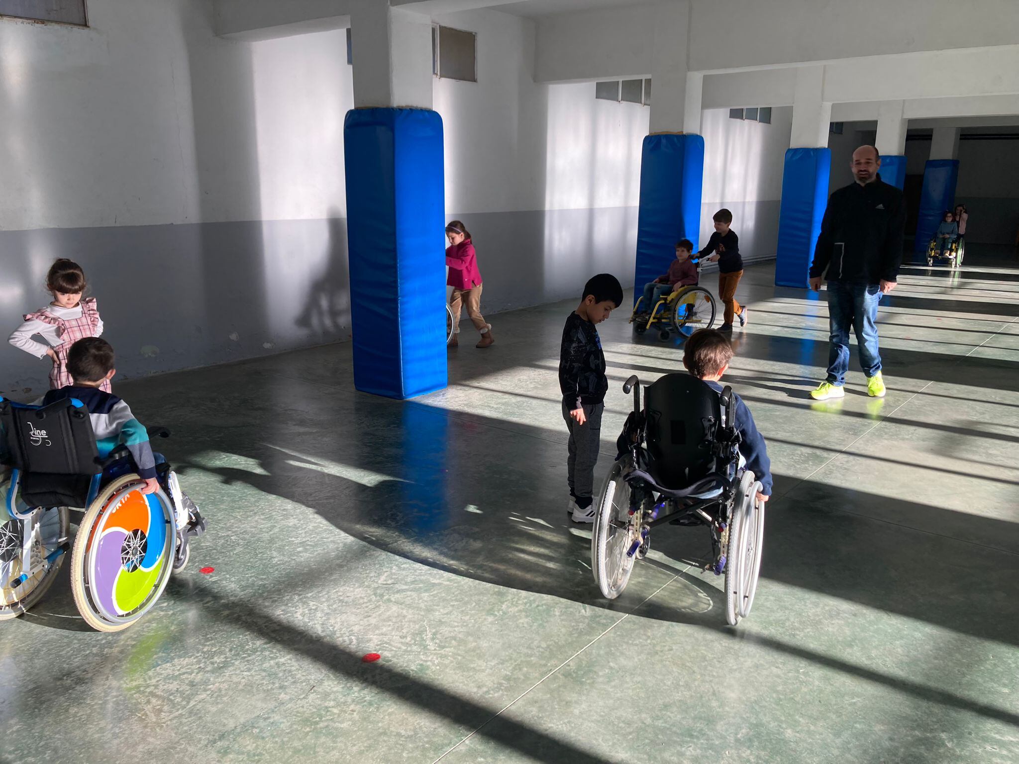 Alumnos del colegio San Viator conocer el trabajo de Aspace Huesca