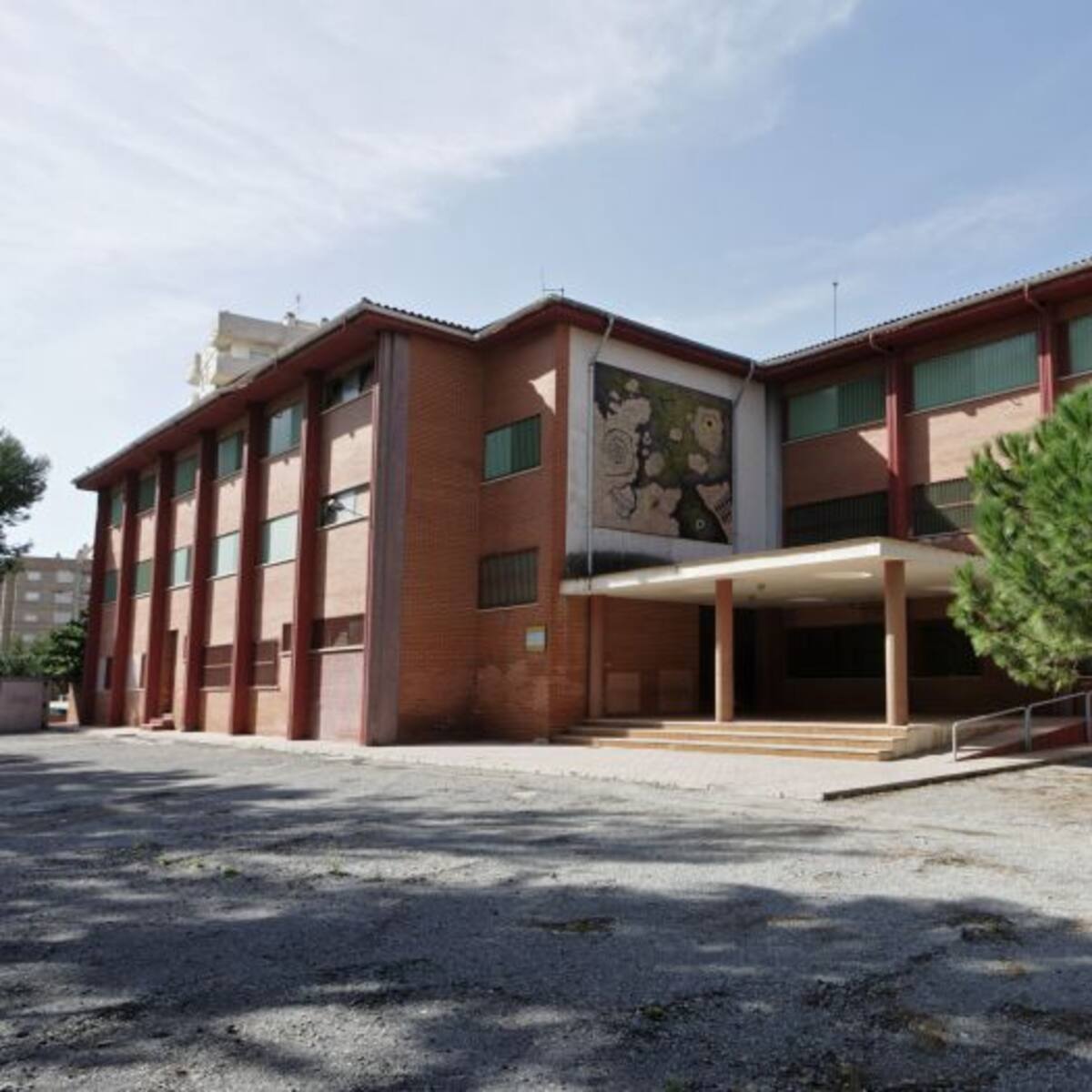Compromís y PP se enzarzan por las inversiones educativas