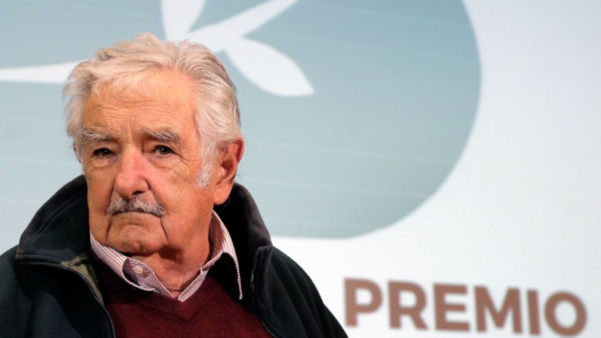 Mujica advierte en València sobre un posible "holocausto ecológico" pero cree que "hay esperanza"