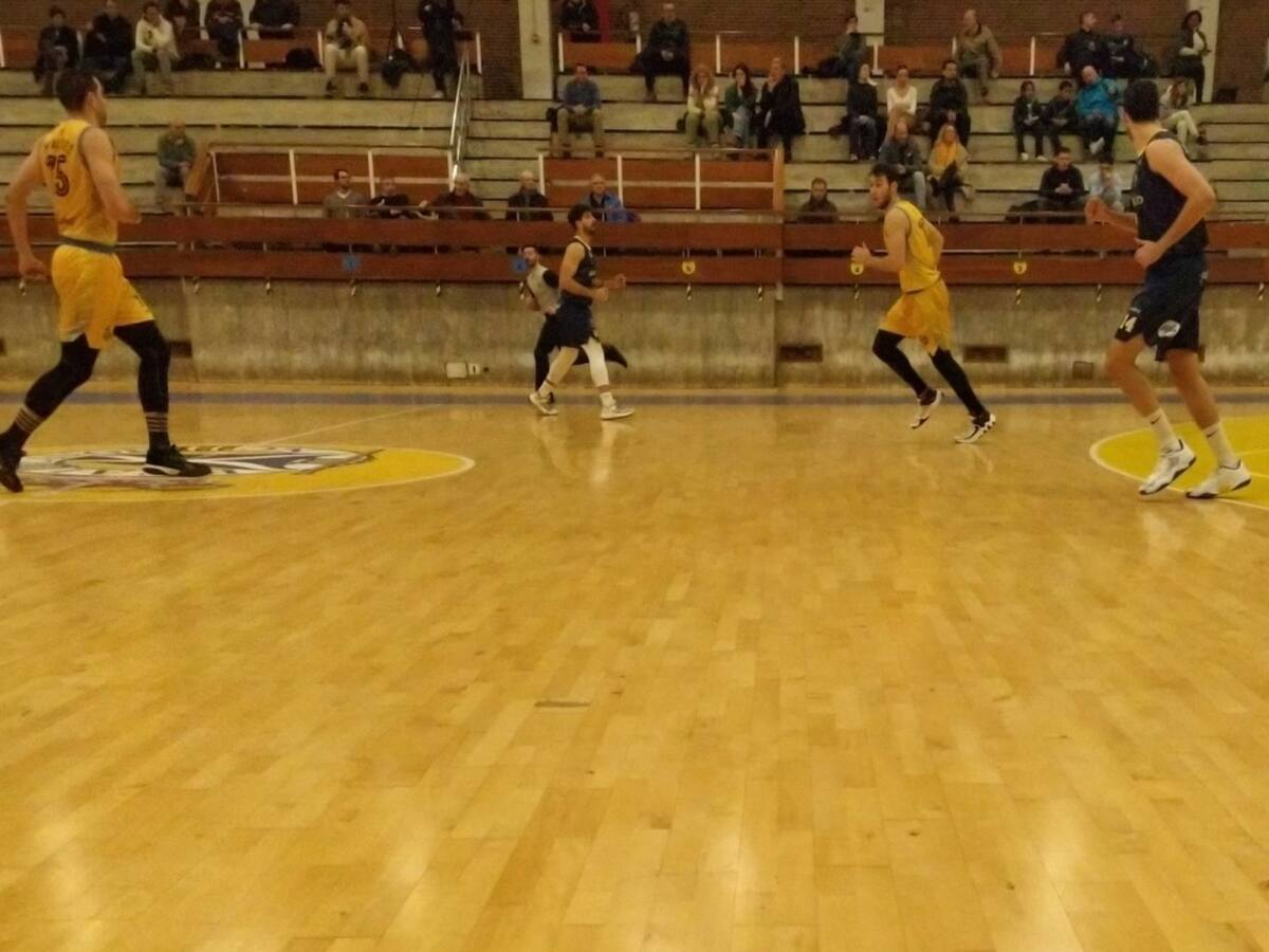 UDEA Algeciras se hunde a la hora de la verdad (89-82)