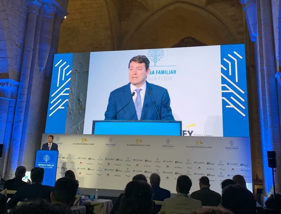 El presidente de la Junta de Castilla y León, Alfonso Fernández Mañueco, durante el IX Congreso de la Empresa Familiar de Castilla y León