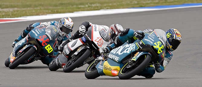 Sergio Gadea consigue la victoria en Assen, seguido de Terol y Simón.- La Organización investiga un incidente en la última vuelta