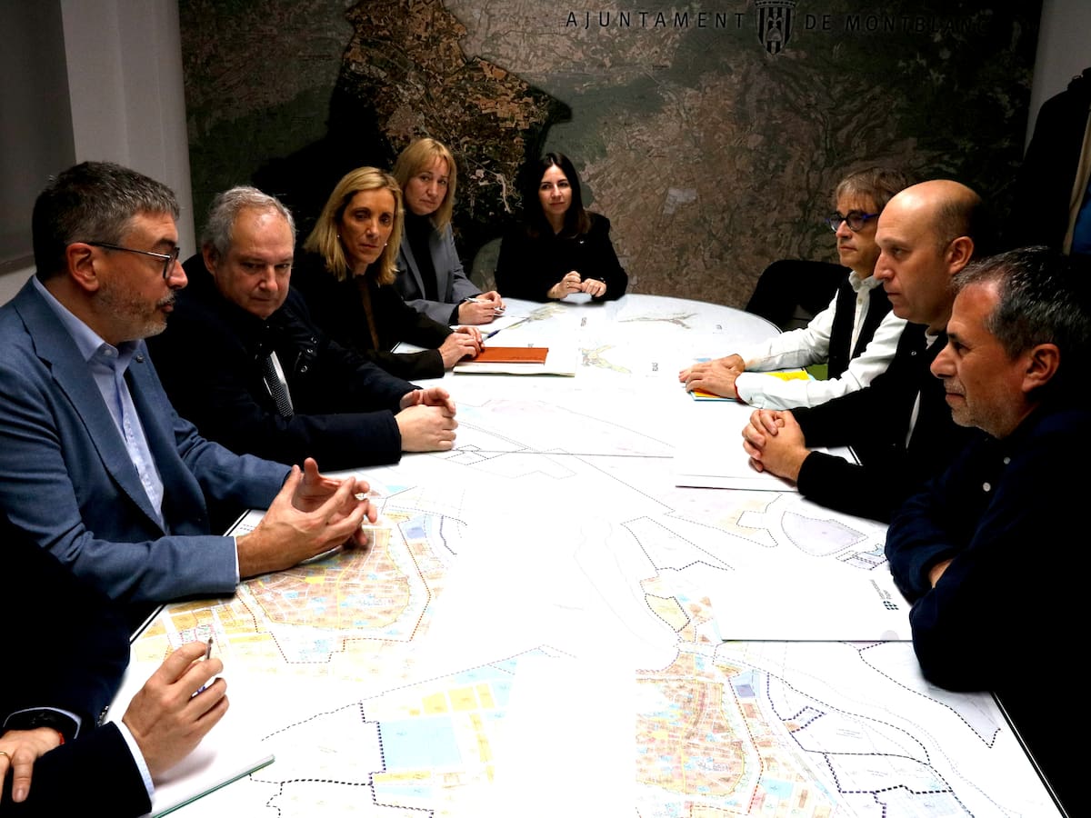 El ministre d'Indústria assegura que hi ha empreses interessades en comprar les plantes d'International Paper