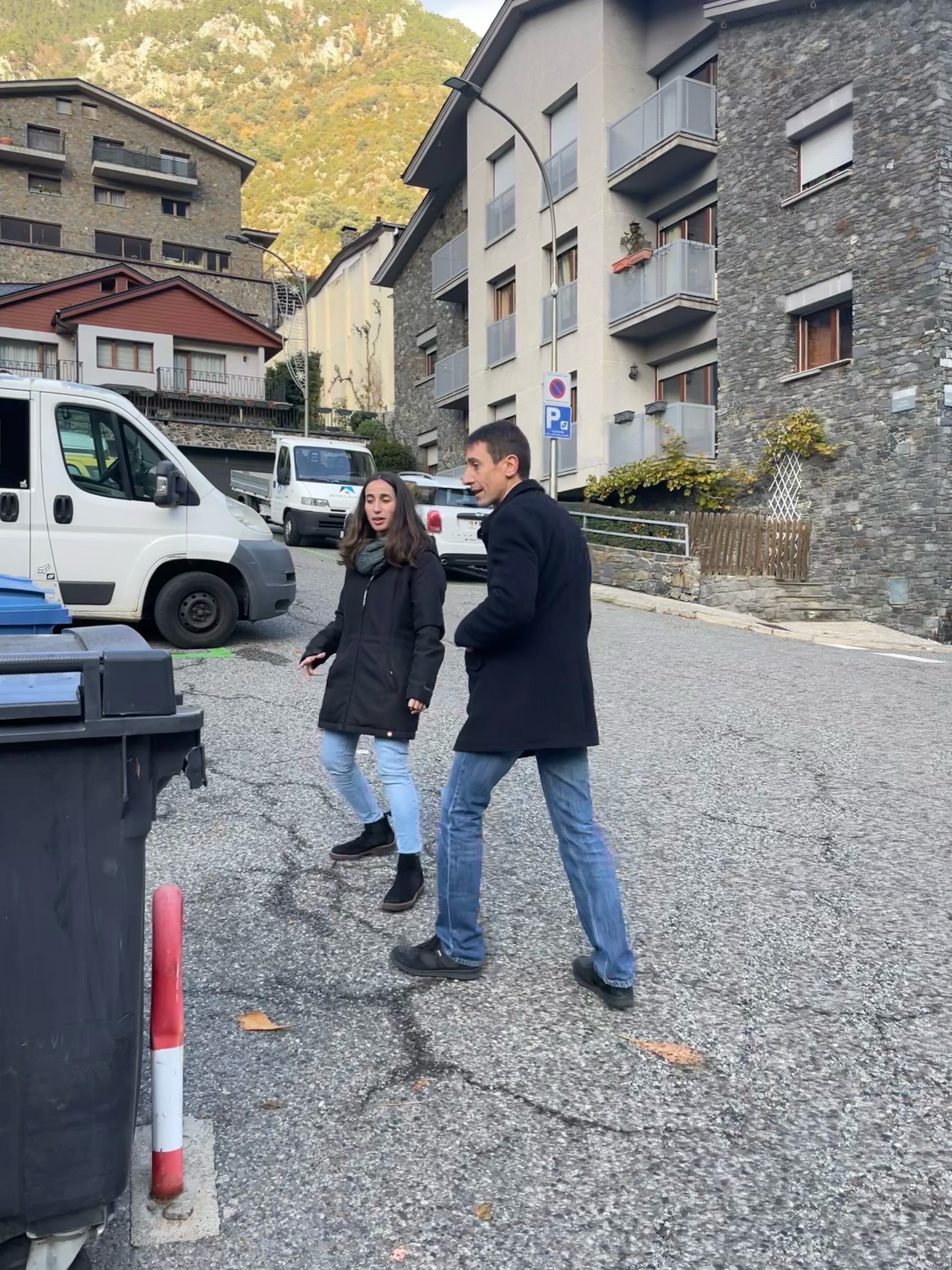 Els candidats d'Enclar, Olaya Losada i Jordi Cabanes