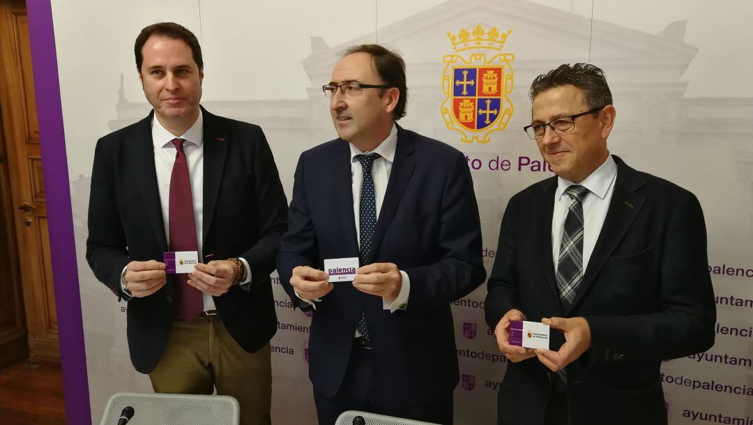 Sergio Lozano, Alfonso Polanco y Facundo Pelayo durante la presentación del borrador del Presupuesto municipal para 2019
