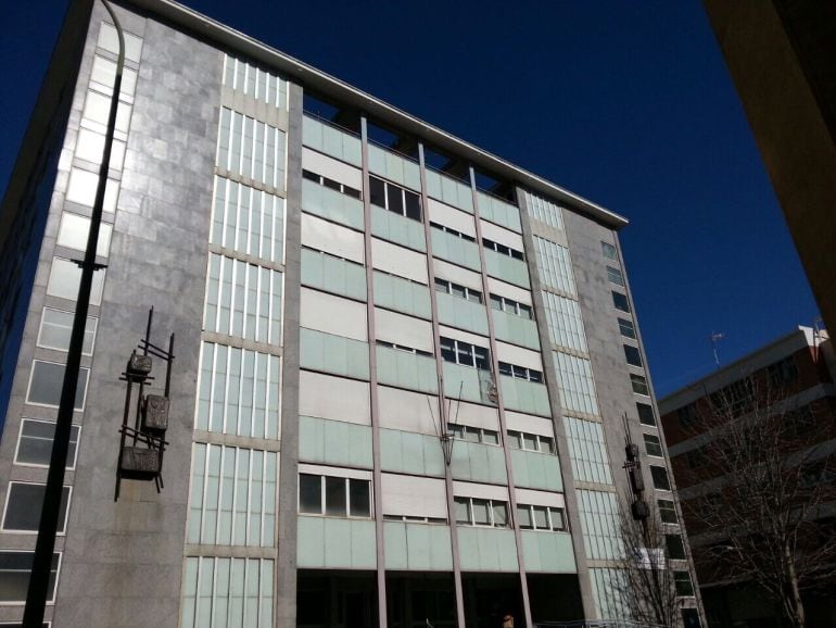 Edificio de la nueva sede provisional de los juzgados.