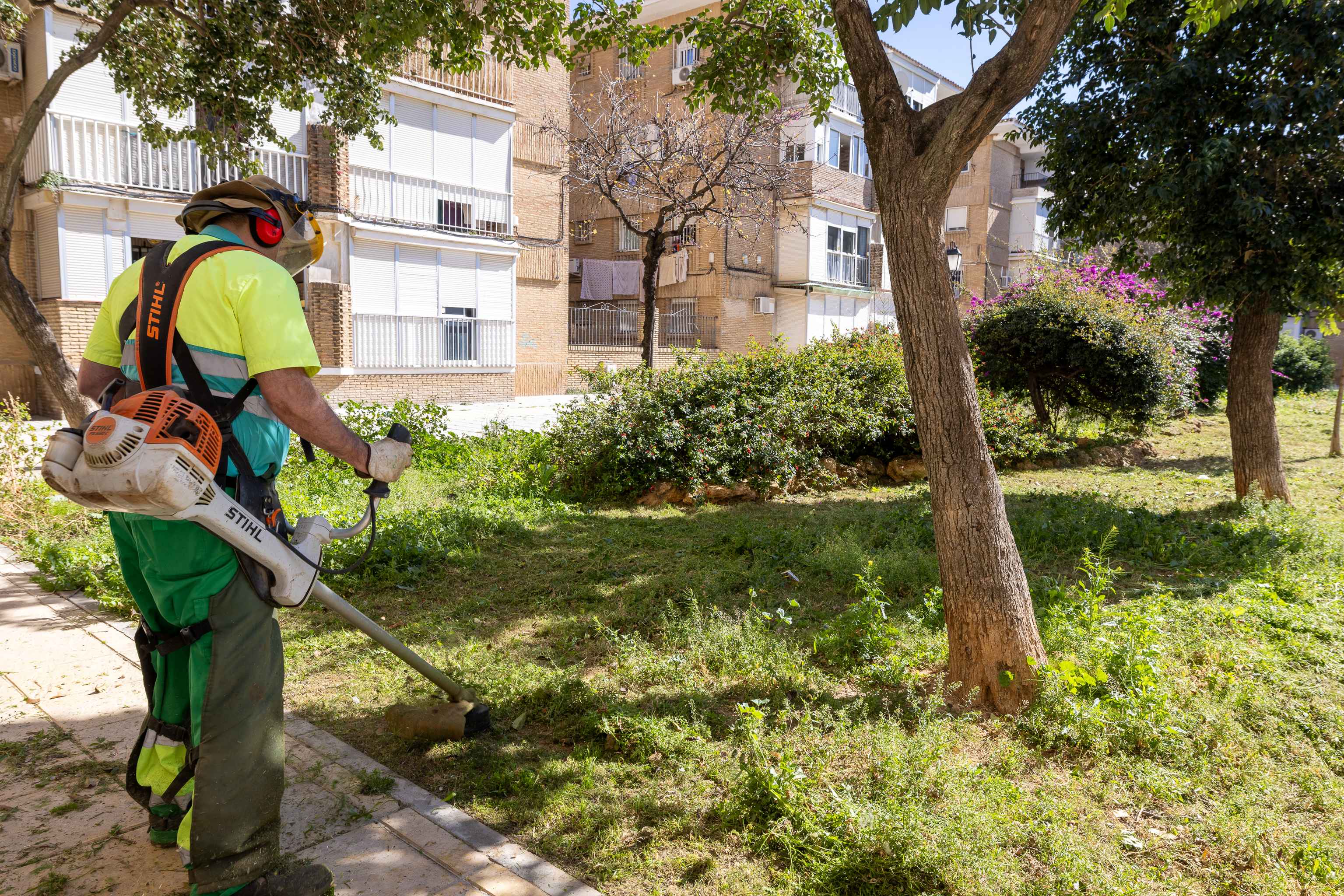 Mairena licita la ampliación del servicio municipal de jardinería por 913.000 euros
