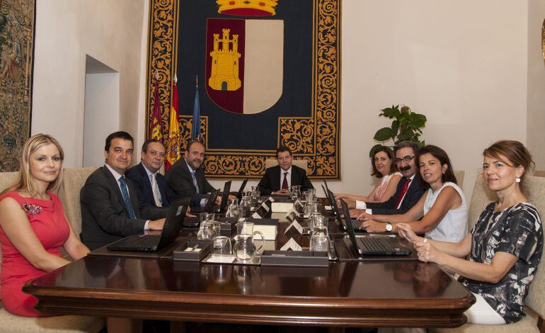 Primera reunión del Consejo de Gobierno de Emiliano García Page.