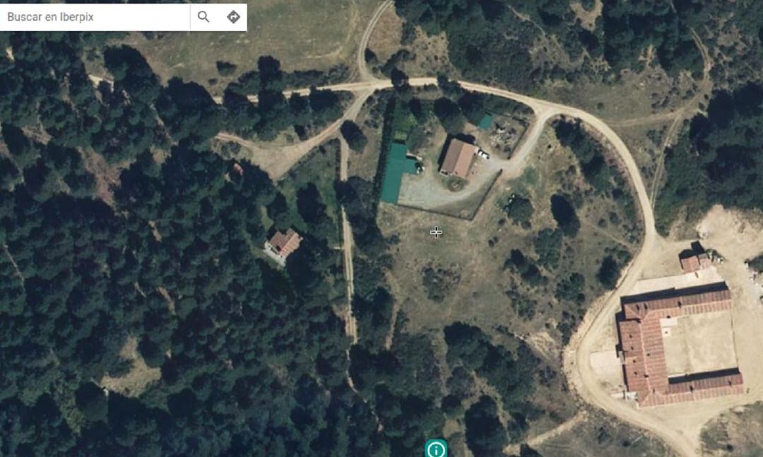 Imagen aérea de la finca donde se sitúa la construcción ahora ilegalizada