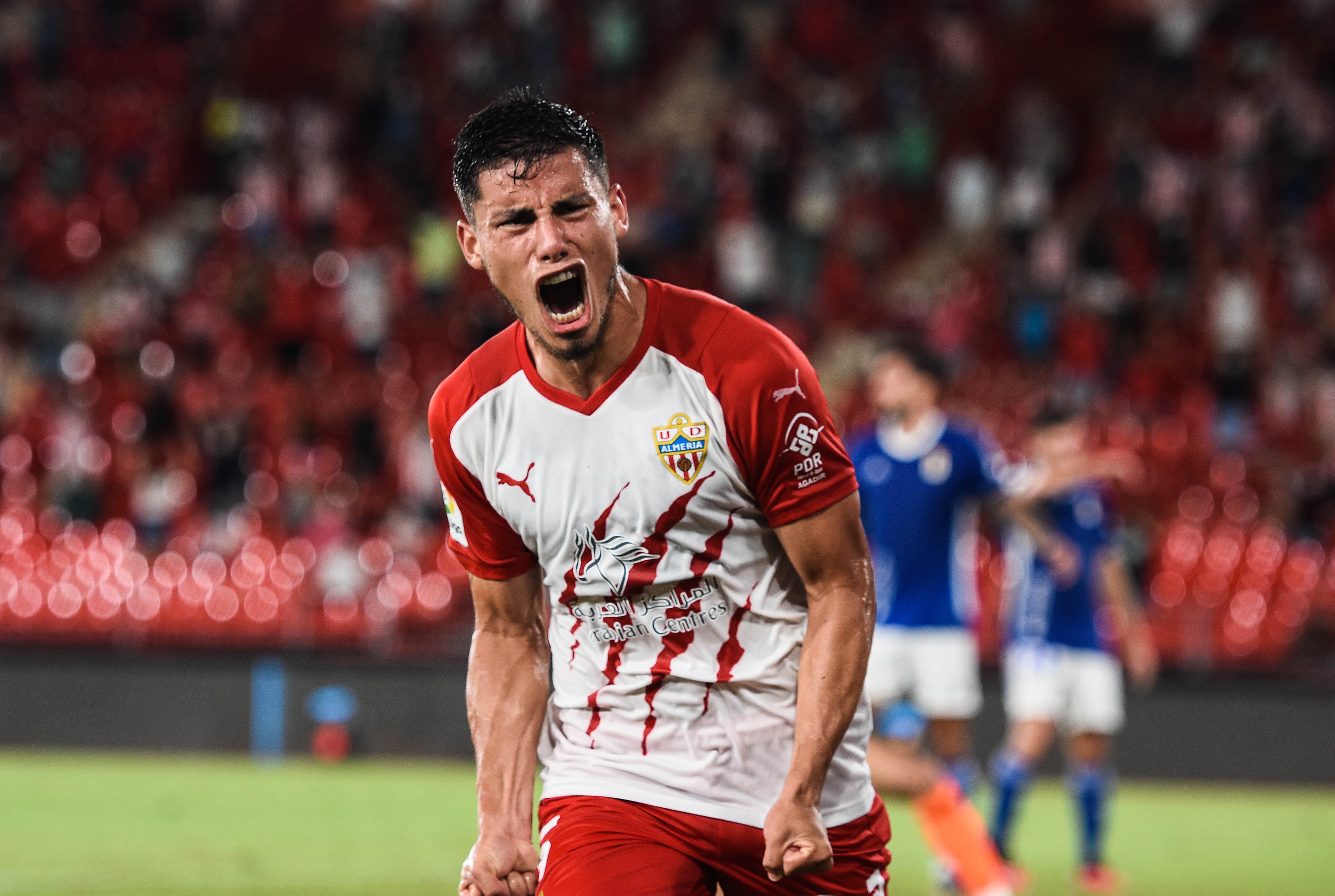 Lucas Robertone podría salir este verano del Almería.