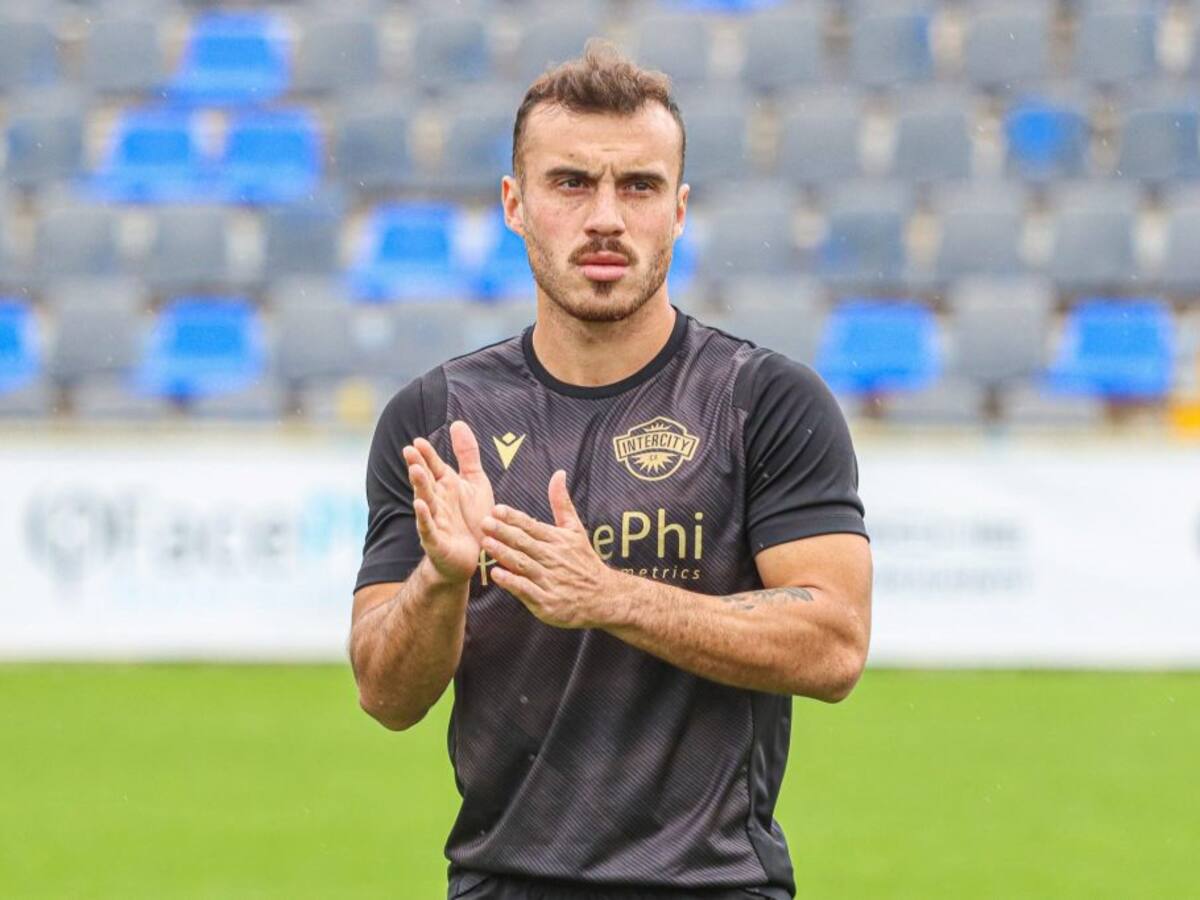 El medio Maxi Ribero y el extremo Álvaro Hernáiz se incorporan a las filas del Hércules