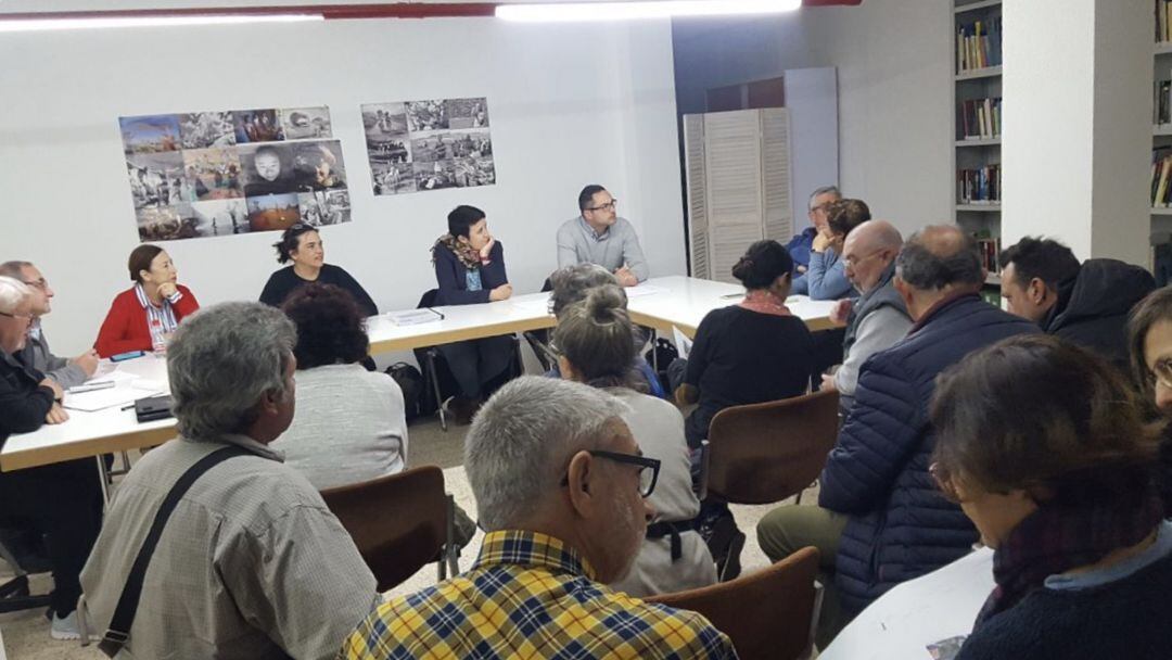 Reunión con los vecinos de Puig des Molins
