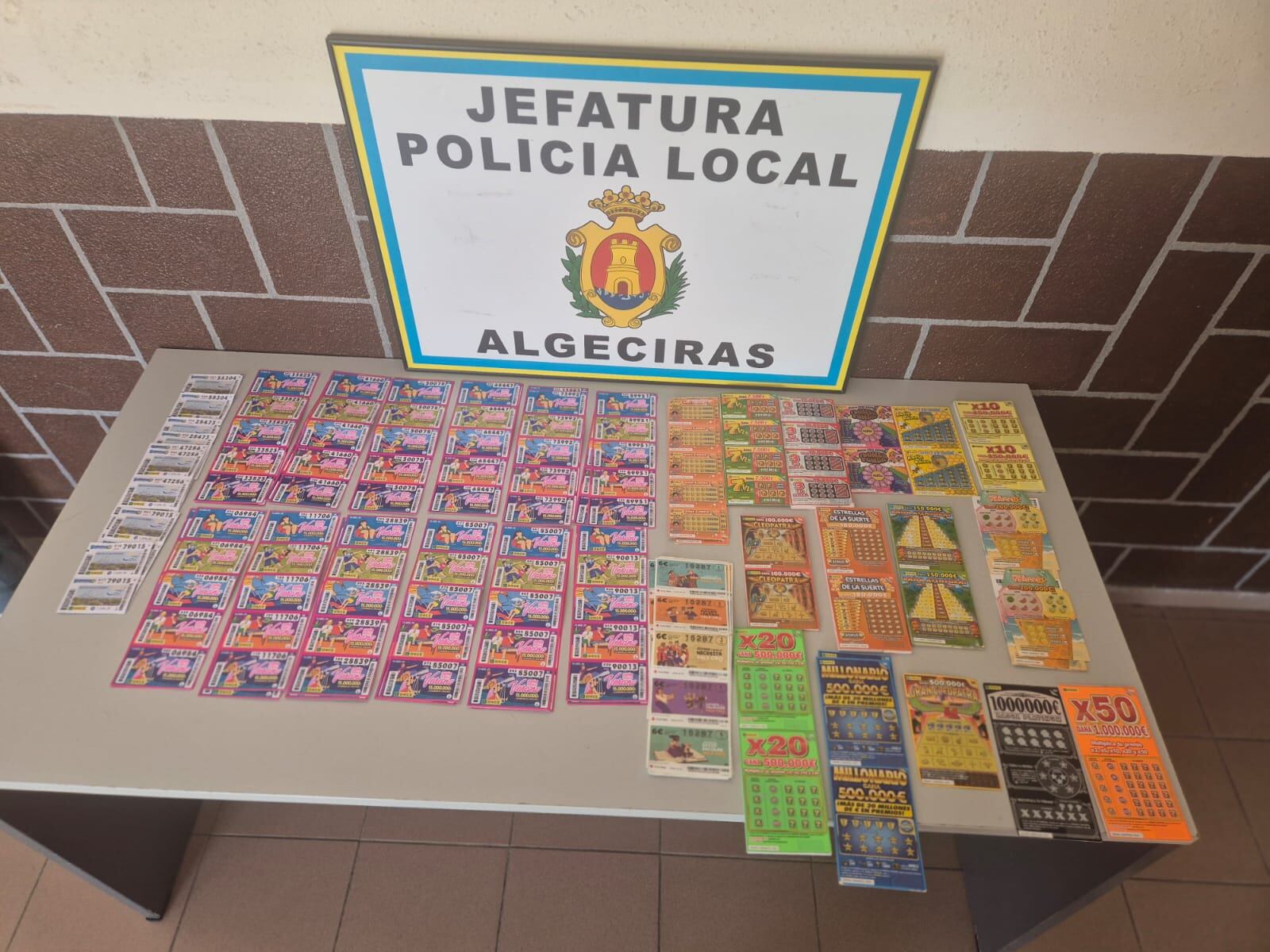 Cupones recuperados por la Policía