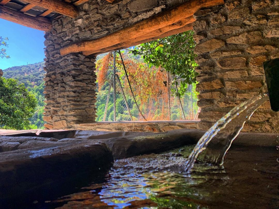 Lavadero restaurado de Pampaneira (Granada)