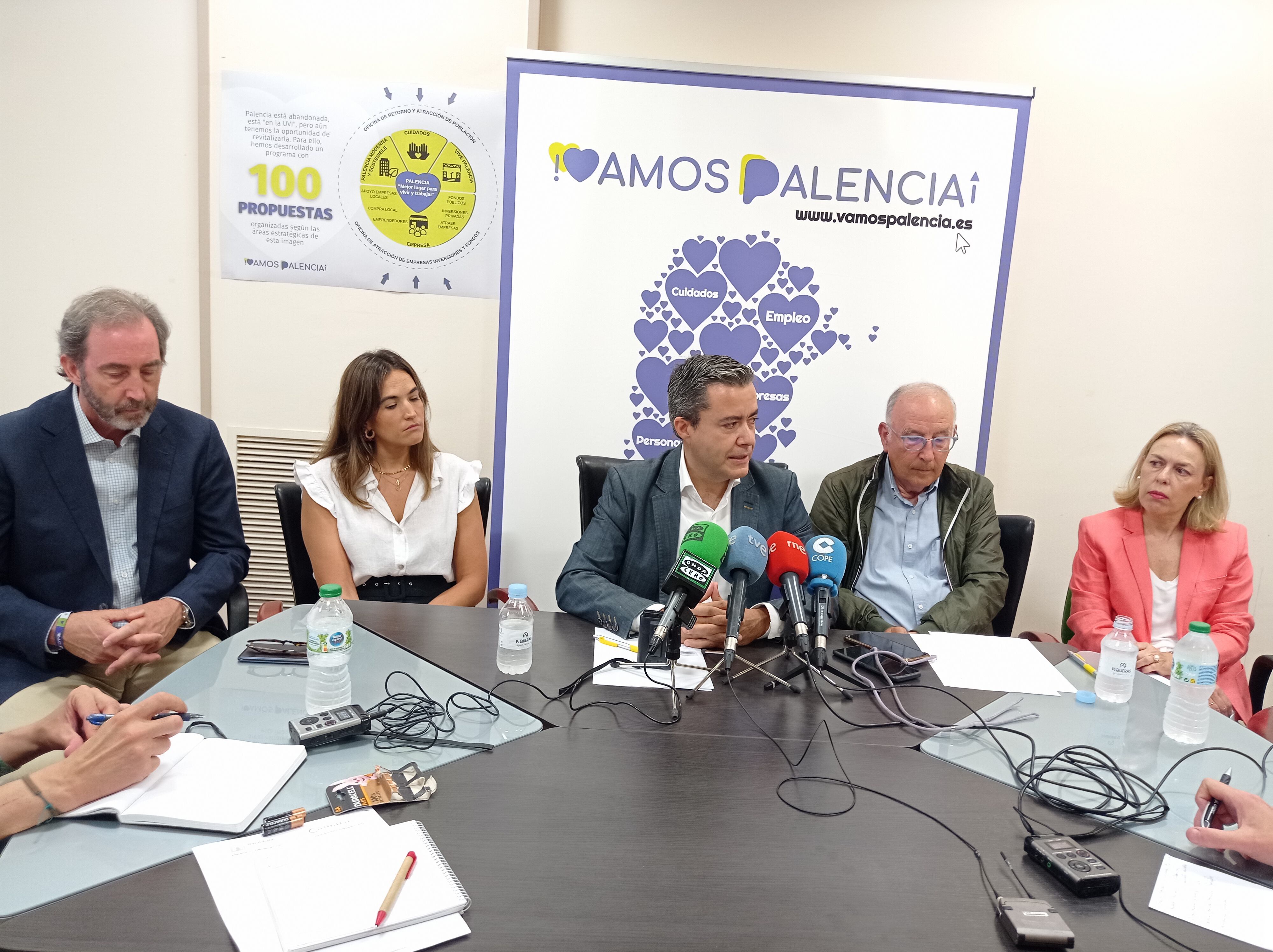 Vamos Palencia presenta a sus candidatos al Congreso y al Senado