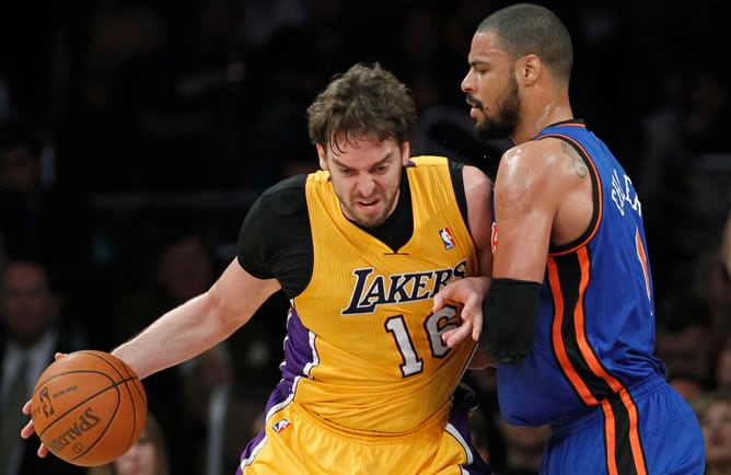 Bryant y Gasol confirman superan su crisis de derrotas con una victoria contundente ante los Knicks