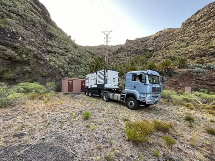 Grupo electrógeno abasteciendo un sondeo en la capital gomera/ENDESA