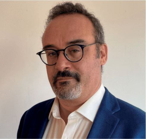 El ingeniero aeronáutico Juan Luis Cano participa en el ciclo 'Cultura 360º' en la sede de la Fundación Unicaja de Sevilla