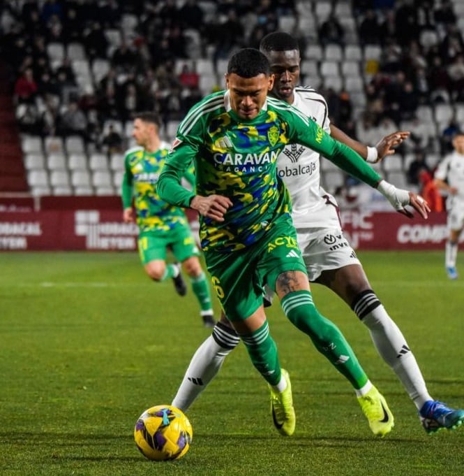 Kervin Arriaga, en una acción del Albacete-Real Zaragoza