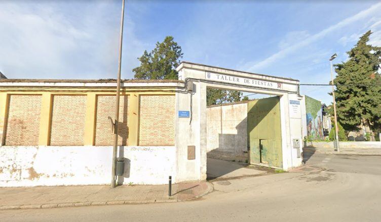Puerta del Taller de Fiestas de Jerez de la Frontera