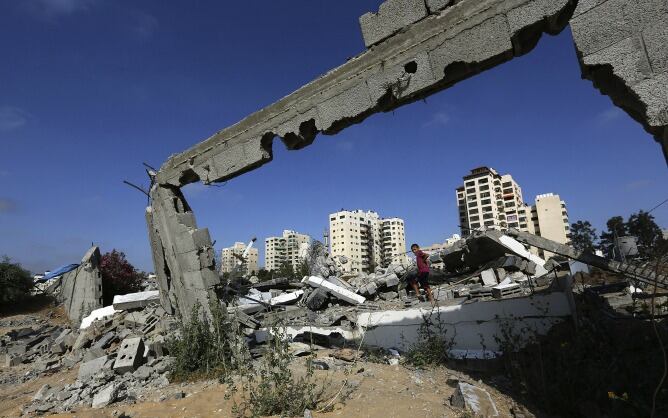 Ataque del avión de guerra F 16 israelí a la franja de Gaza.