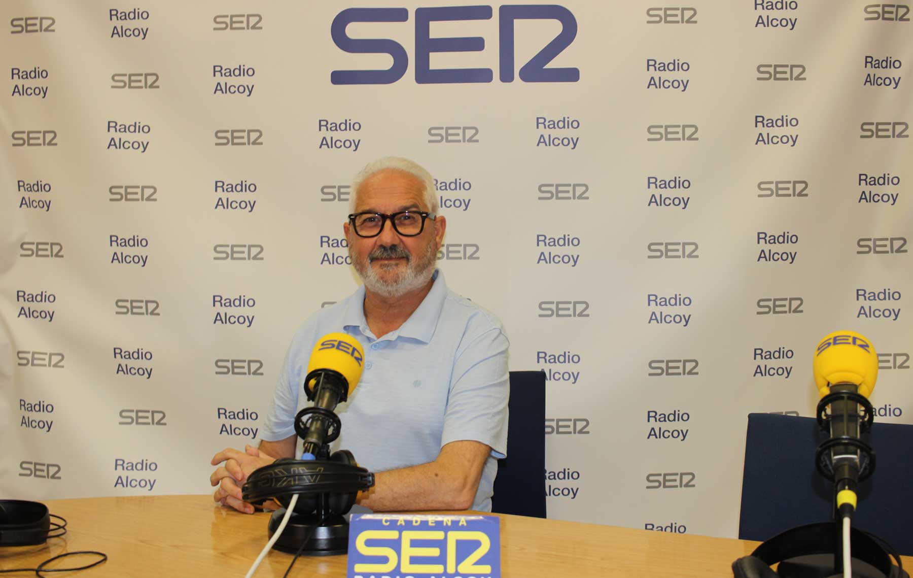 El concejal de Patrimonio Cultural, Ignacio Trelis, en el estudio central de Radio Alcoy
