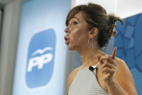 GRA092 BARCELONA 18/07/2015 La líder del PPC, Alicia Sánchez Camacho, interviene en una jornada de nuevas tecnologías y redes sociales organizada por el partido hoy en Barcelona EFE/Marta Pérez