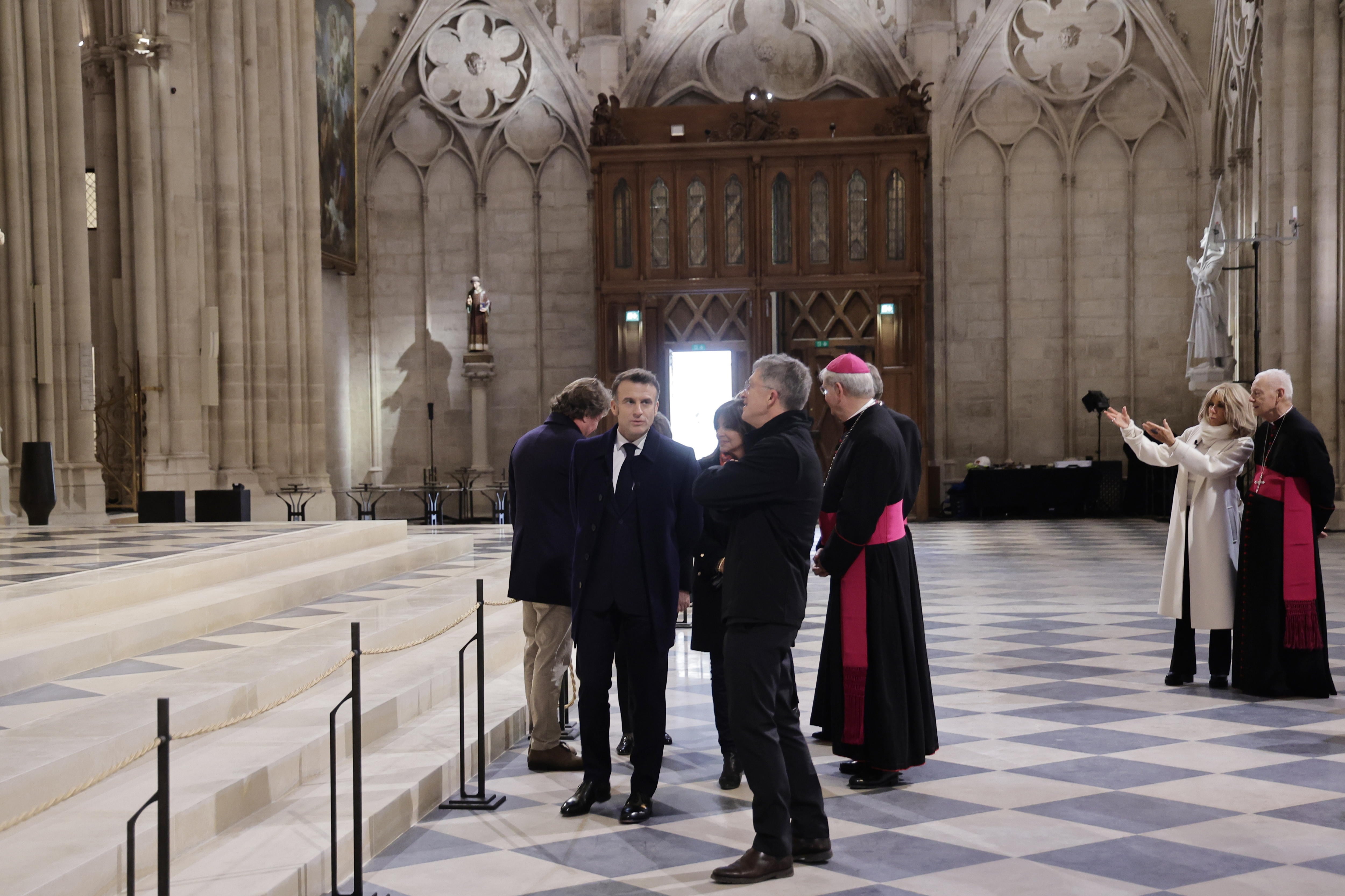 Interior de Notre-Dame. EFE/EPA/CHRISTOPHE PETIT TESSON / POOL