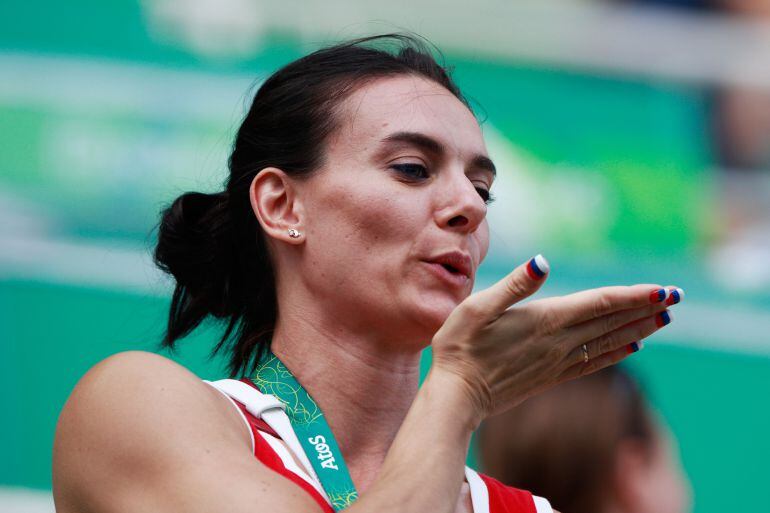 Isinbayeva, durante una prueba