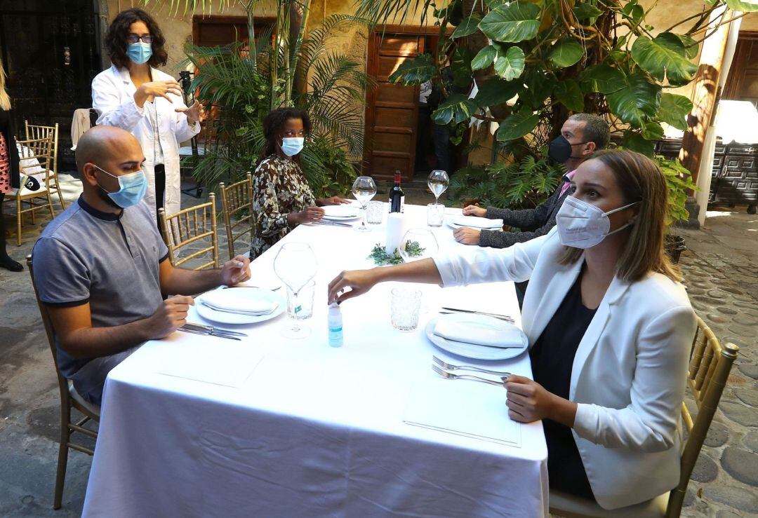 Habrá encuentros en Nochebuena, Navidad, Nochevieja y Año Nuevo con un máximo de 10 personas, hasta la 1:30 h