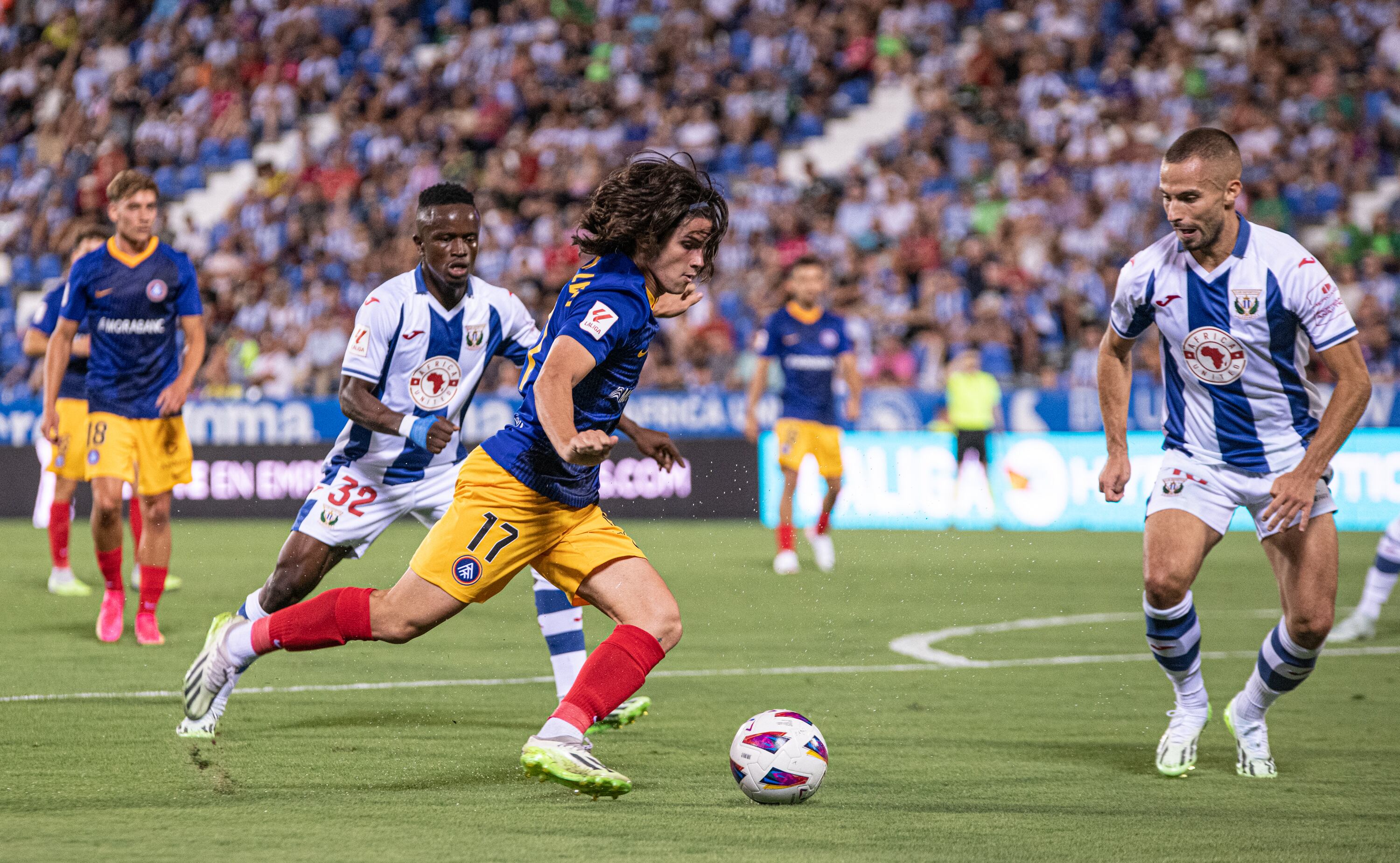 El jove extrem Álex Calvo va ser un dels grans perills dels tricolors