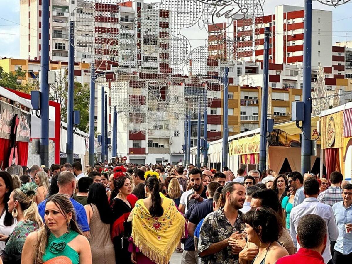 Ausencia de incidentes en el Domingo por Sevillanas en Algeciras