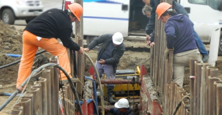 Operarios trabajando en una obra